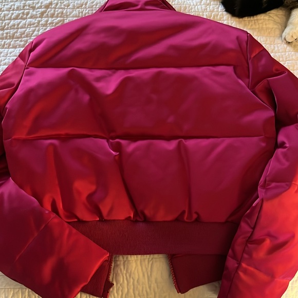 Cropped puffer jacket - Picture 2 of 3
